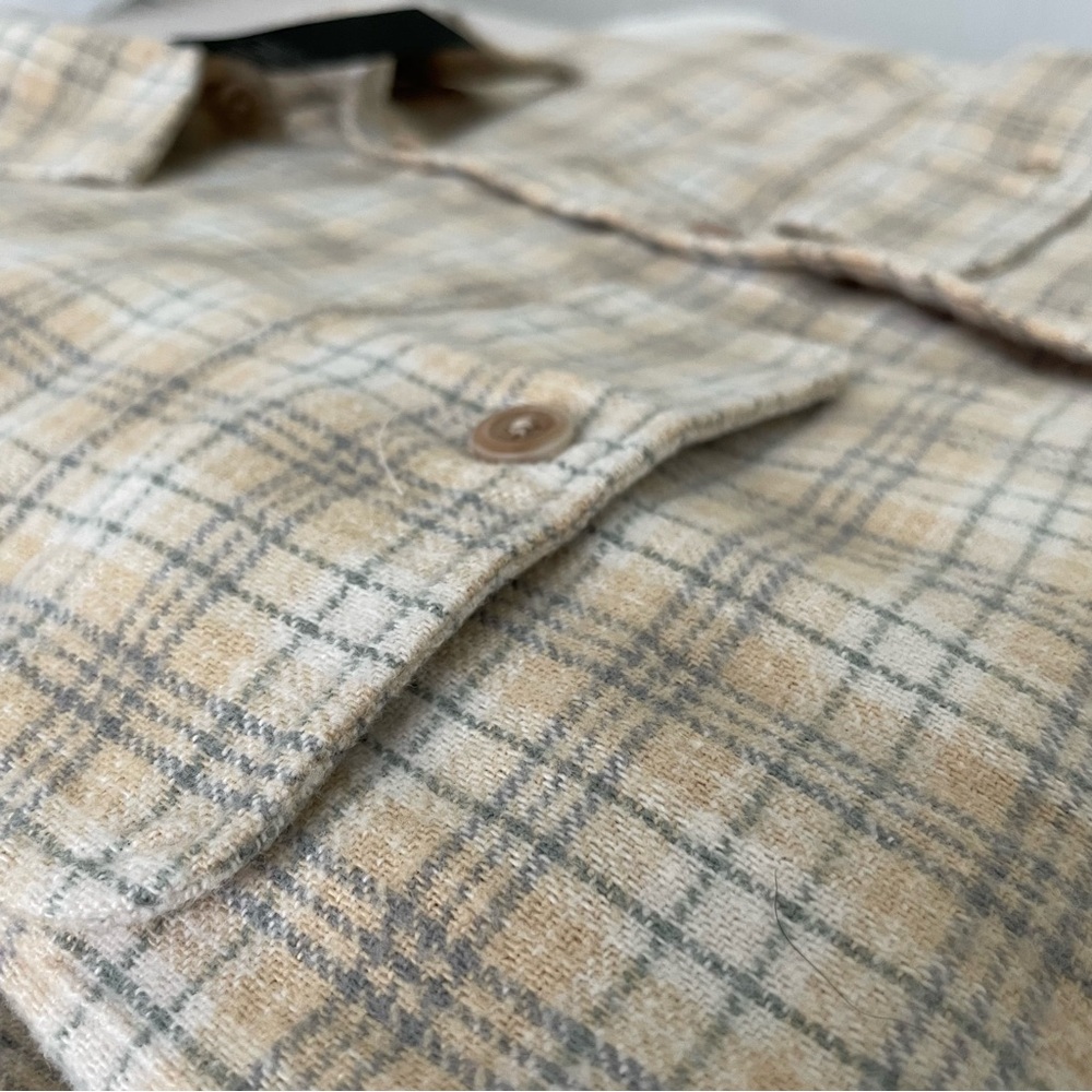 Men's Abercrombie and Fitch Beige 90s Oversized Flannel (Men’s Size M) - Picture 3 of 8